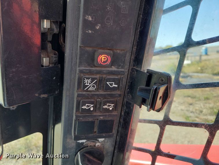 image for item DX6576 2021 Manitou 1650RT tracked skid steer loader