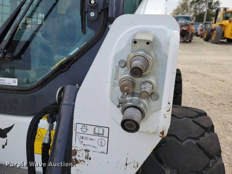image for item DX6583 2022 Bobcat S590 skid steer loader
