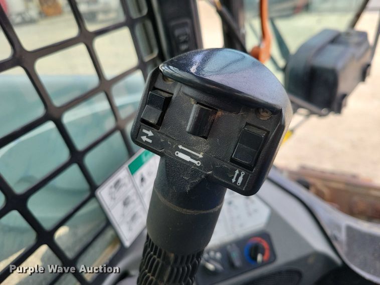 image for item DX6583 2022 Bobcat S590 skid steer loader