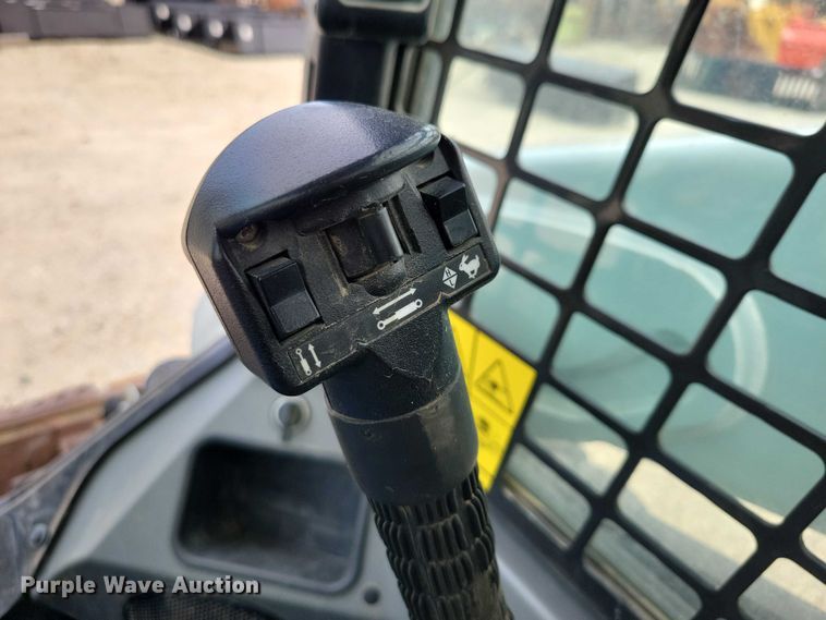 image for item DX6583 2022 Bobcat S590 skid steer loader