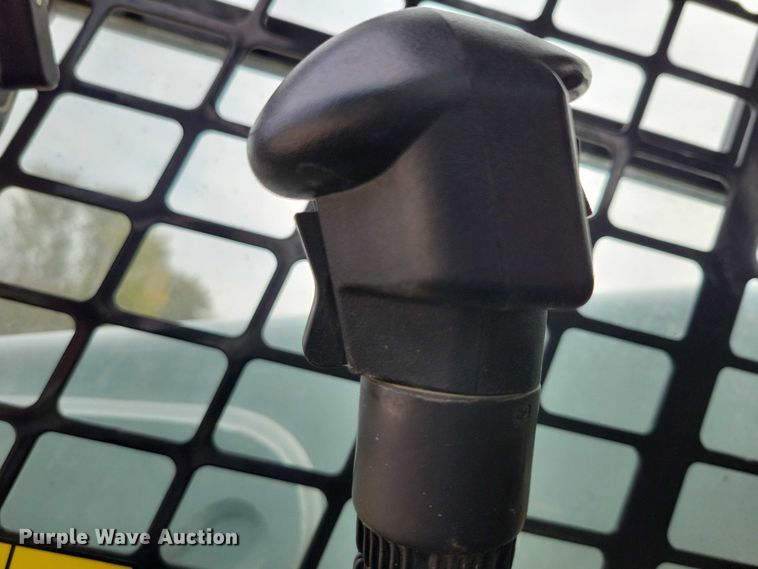 image for item DX6583 2022 Bobcat S590 skid steer loader