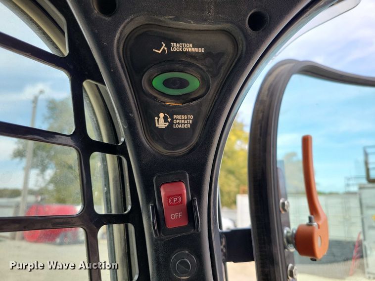 image for item DX6583 2022 Bobcat S590 skid steer loader