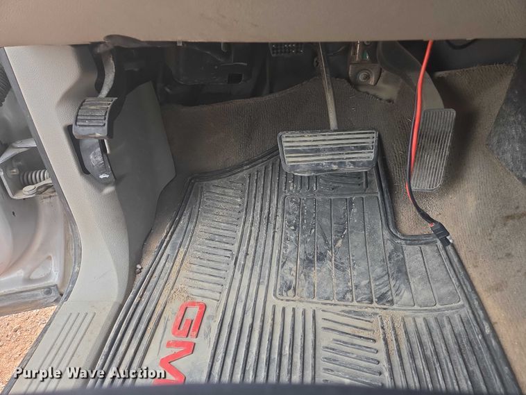 image for item DY1219 2012 GMC Sierra 1500 Ext. Cab pickup truck