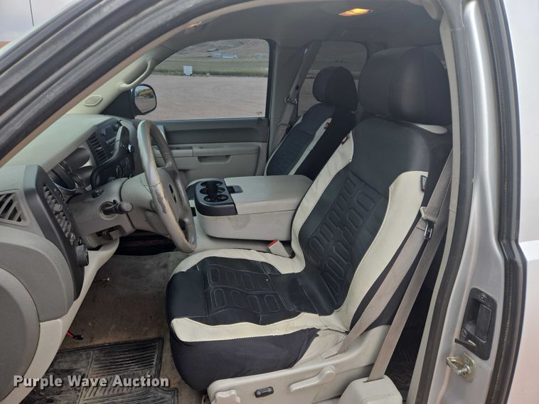 image for item DY1219 2012 GMC Sierra 1500 Ext. Cab pickup truck