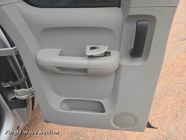 image for item DY1219 2012 GMC Sierra 1500 Ext. Cab pickup truck