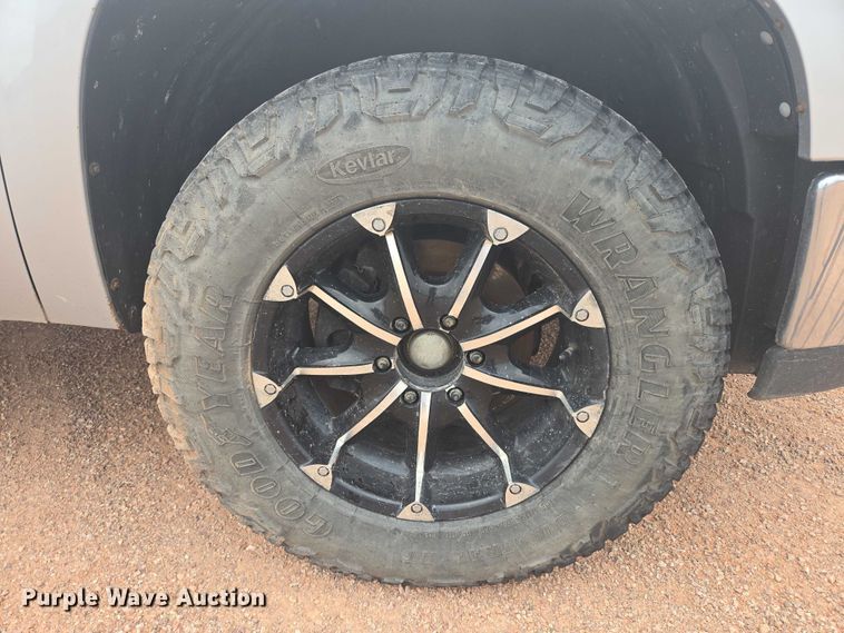 image for item DY1219 2012 GMC Sierra 1500 Ext. Cab pickup truck