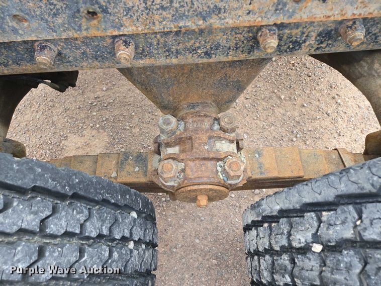 image for item DY1230 1977 Mack RS700L semi truck