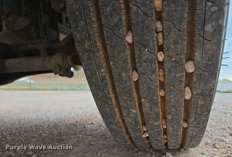 image for item DY1230 1977 Mack RS700L semi truck