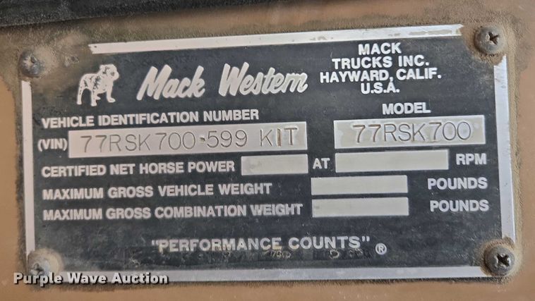 image for item DY1230 1977 Mack RS700L semi truck