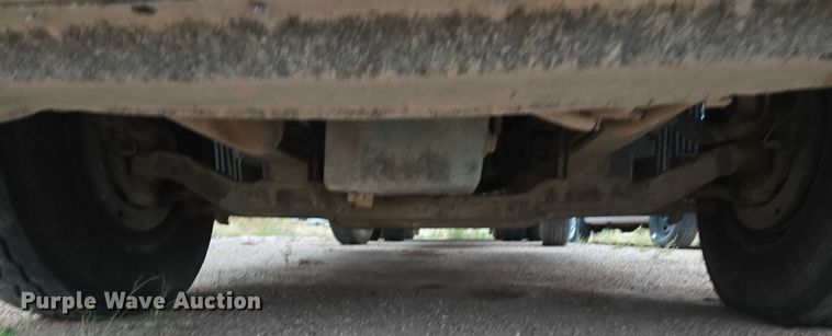 image for item DY1231 2014 Volvo VNL semi truck