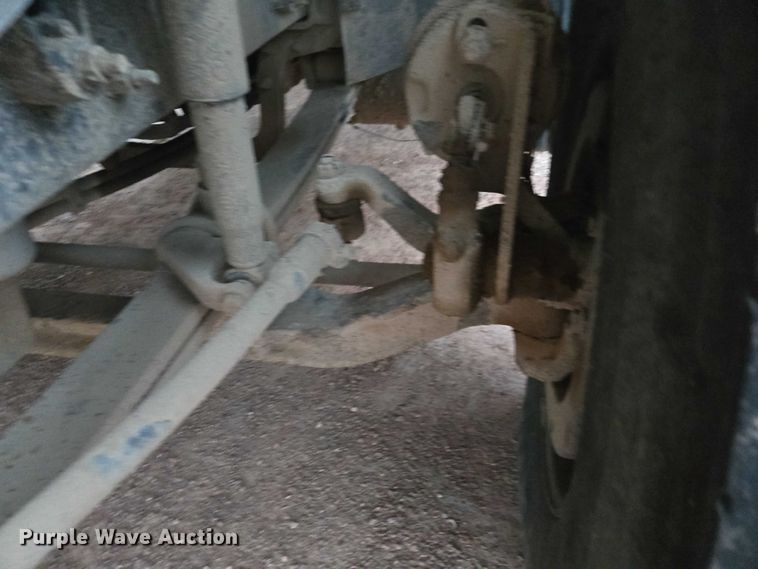 image for item DY1231 2014 Volvo VNL semi truck