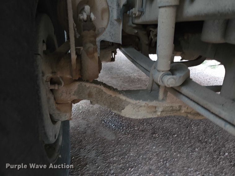 image for item DY1231 2014 Volvo VNL semi truck