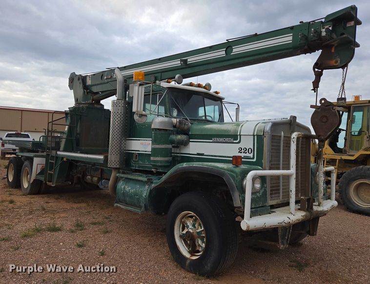 image for item DY1232 1979 Kenworth crane truck