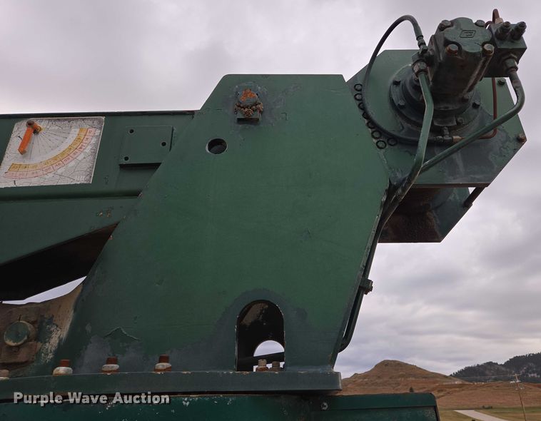 image for item DY1232 1979 Kenworth crane truck