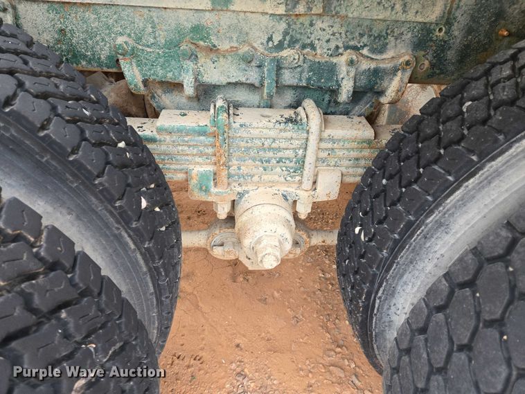 image for item DY1232 1979 Kenworth crane truck