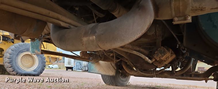 image for item DY1232 1979 Kenworth crane truck