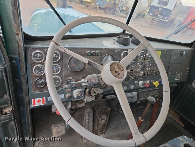 image for item DY1232 1979 Kenworth crane truck