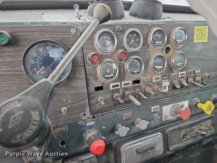 image for item DY1232 1979 Kenworth crane truck