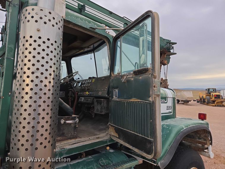 image for item DY1232 1979 Kenworth crane truck