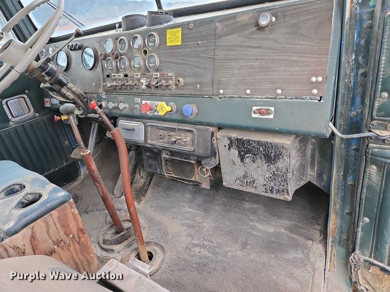 image for item DY1232 1979 Kenworth crane truck