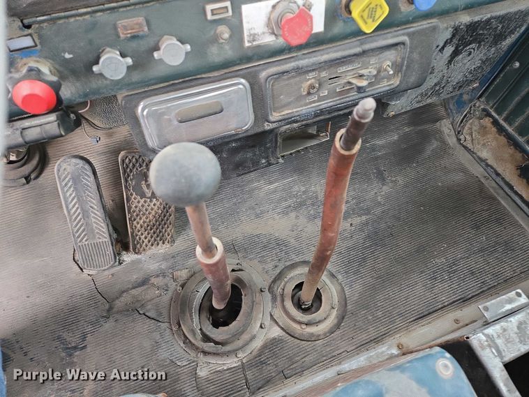 image for item DY1232 1979 Kenworth crane truck