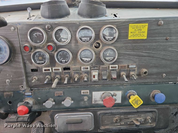 image for item DY1232 1979 Kenworth crane truck