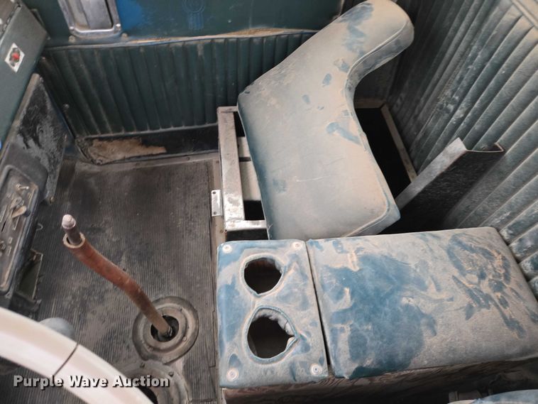 image for item DY1232 1979 Kenworth crane truck