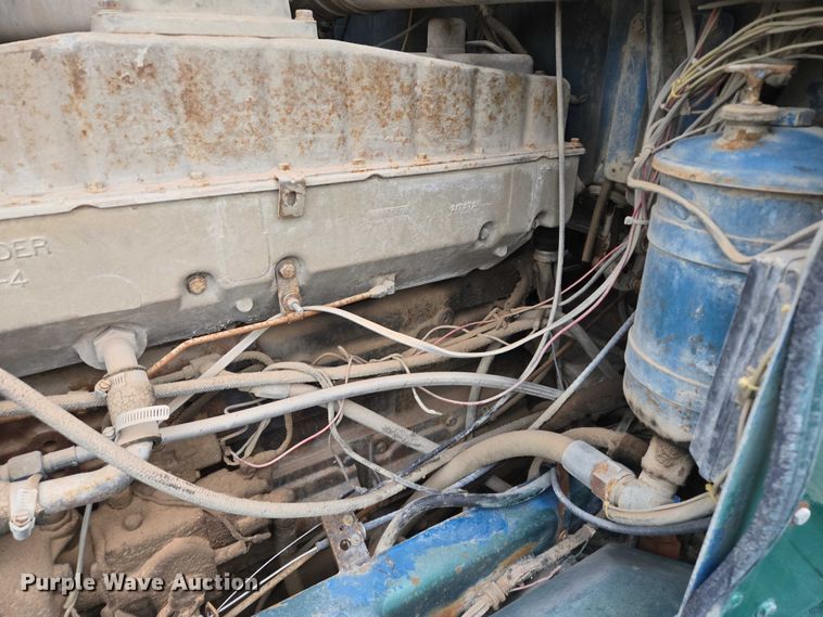 image for item DY1232 1979 Kenworth crane truck