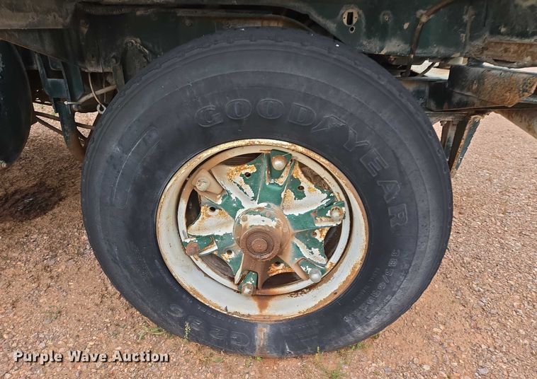 image for item DY1232 1979 Kenworth crane truck