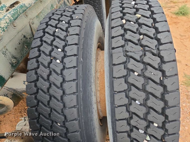 image for item DY1232 1979 Kenworth crane truck