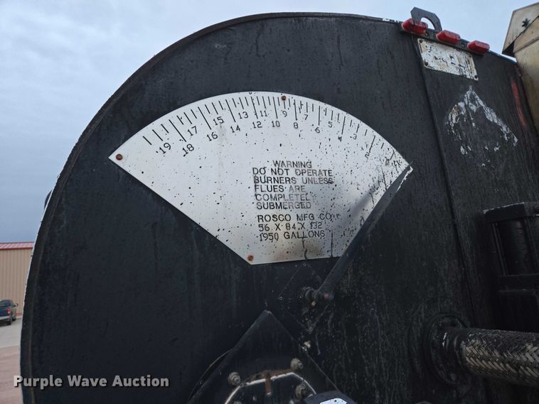 image for item DY1234 2007 International 7300 oil distributor truck