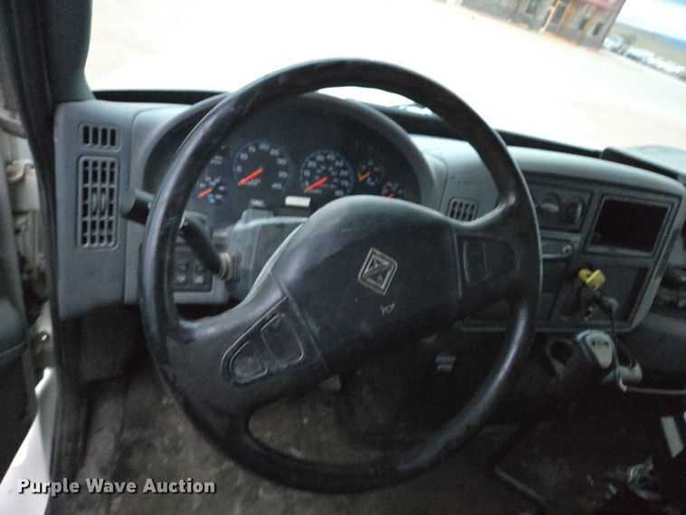 image for item DY1234 2007 International 7300 oil distributor truck