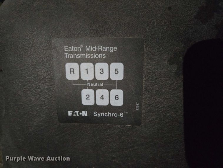 image for item DY1234 2007 International 7300 oil distributor truck