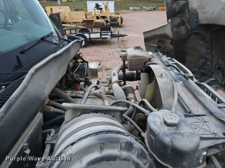 image for item DY1234 2007 International 7300 oil distributor truck