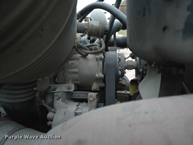 image for item DY1234 2007 International 7300 oil distributor truck