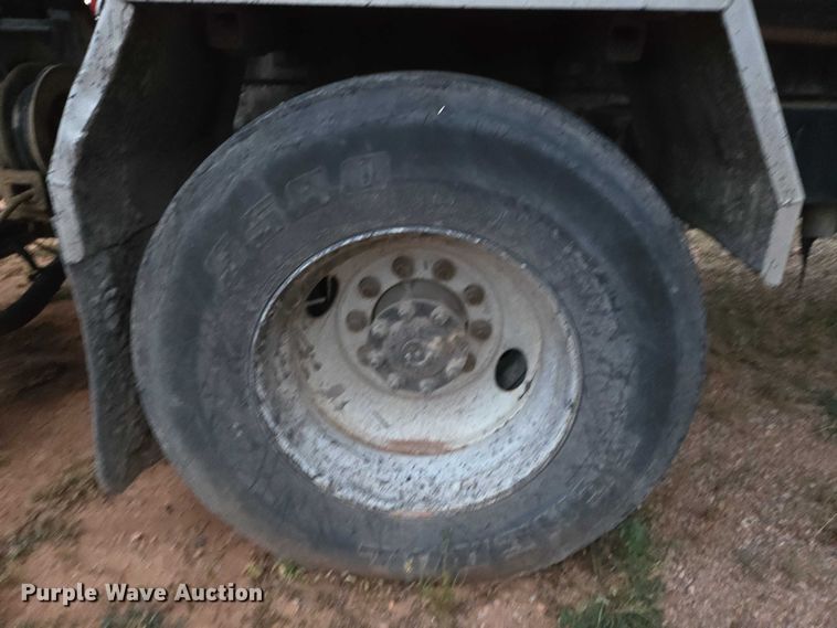 image for item DY1234 2007 International 7300 oil distributor truck