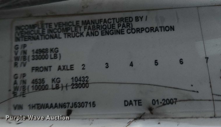 image for item DY1234 2007 International 7300 oil distributor truck