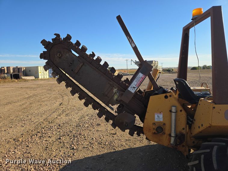 image for item DY1430 1994 Case 660 trencher