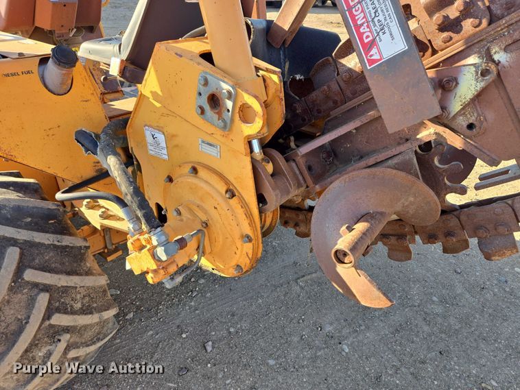 image for item DY1430 1994 Case 660 trencher