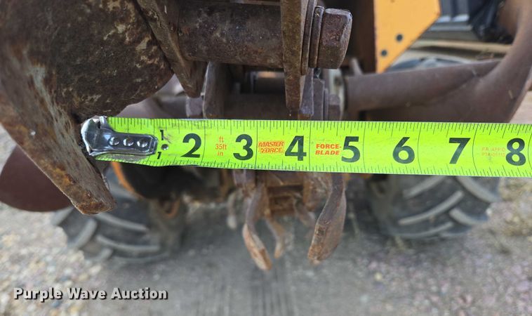 image for item DY1430 1994 Case 660 trencher