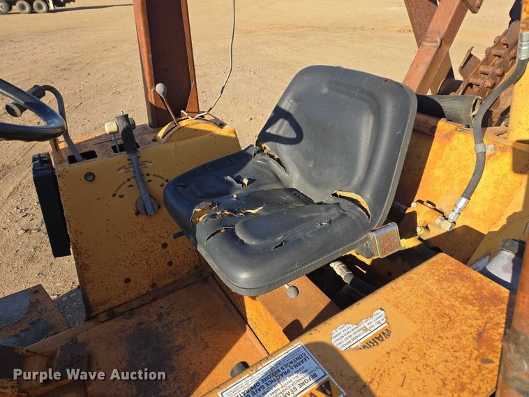 image for item DY1430 1994 Case 660 trencher