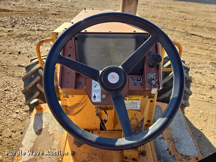 image for item DY1430 1994 Case 660 trencher