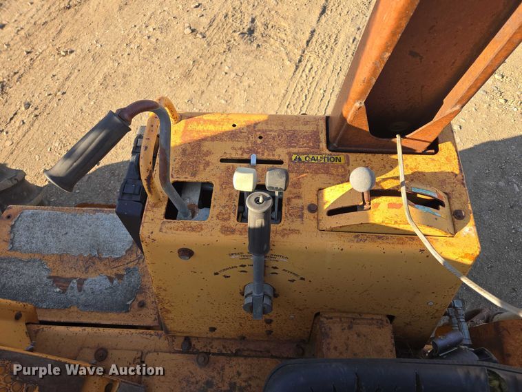 image for item DY1430 1994 Case 660 trencher