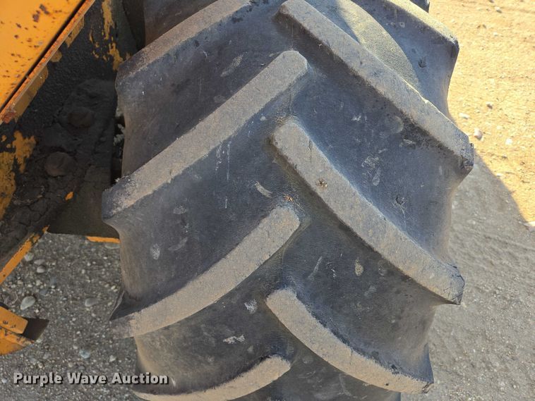 image for item DY1430 1994 Case 660 trencher