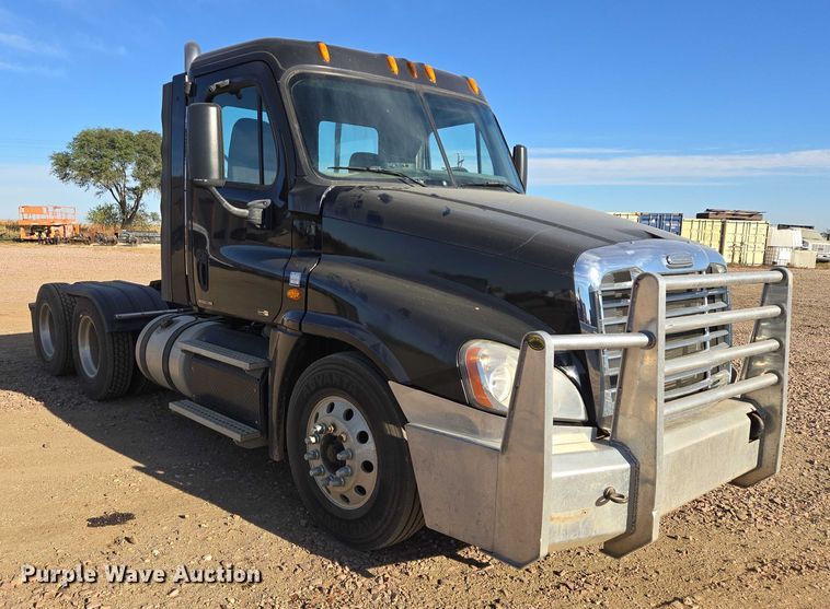 CAMIóN 2011 FREIGHTLINER