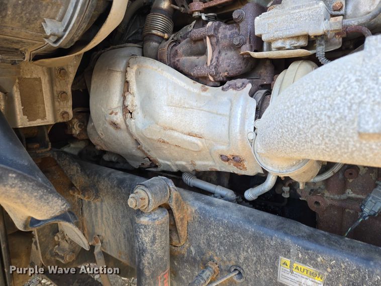 image for item DY1433 2011 Freightliner Cascadia semi truck