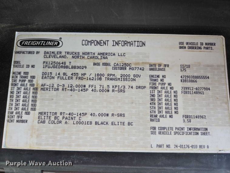 image for item DY1433 2011 Freightliner Cascadia semi truck