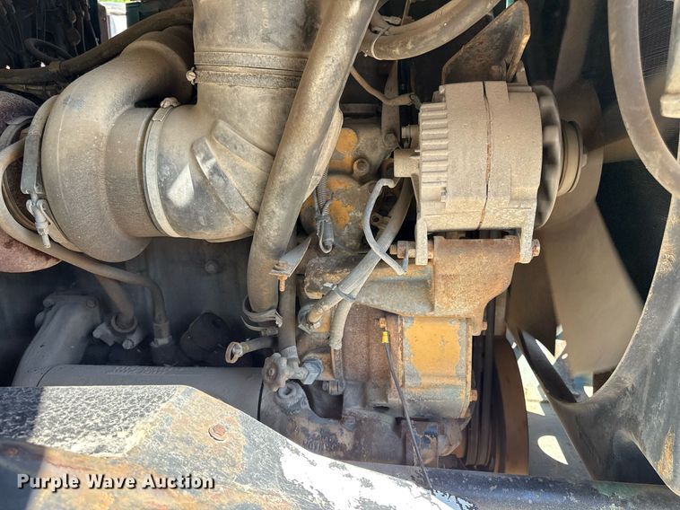 image for item DZ4082 1984 Autocar semi truck