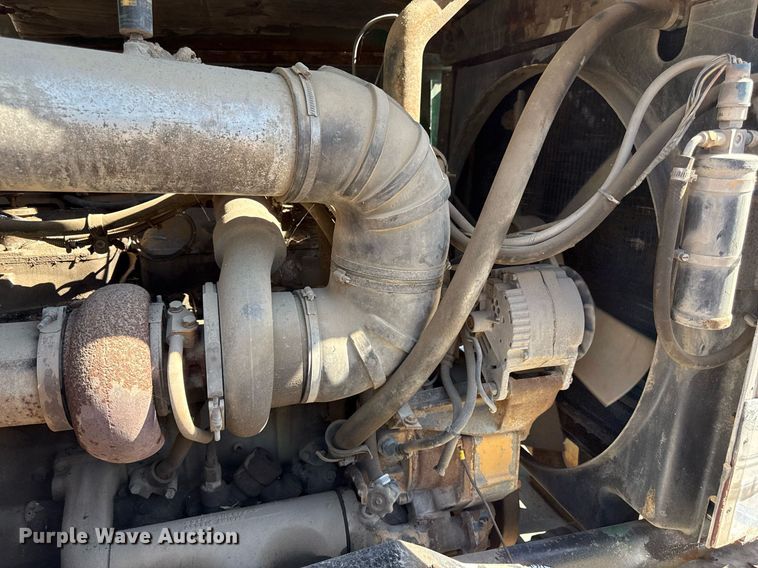 image for item DZ4082 1984 Autocar semi truck