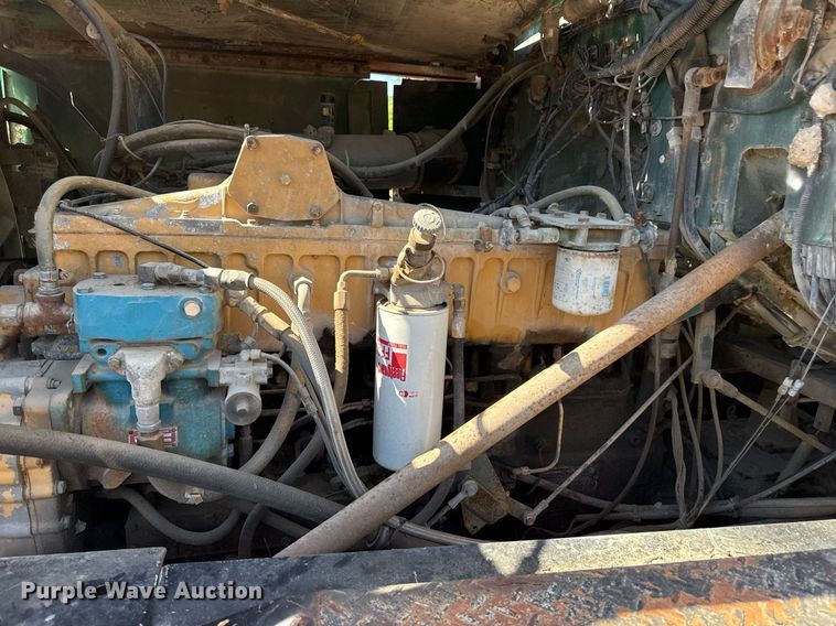 image for item DZ4082 1984 Autocar semi truck